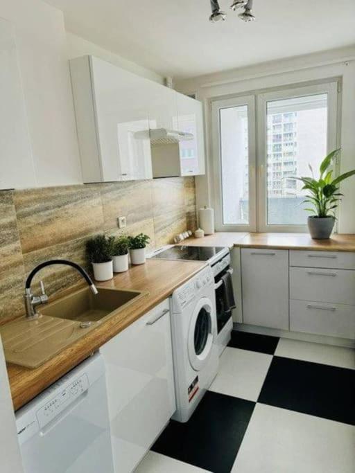 Apartment With Balcony Near Bulwary Wislane Wwa67 Warschau Buitenkant foto